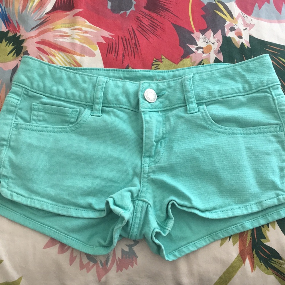 American Eagle Sea Green shorts